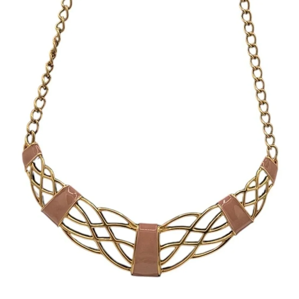 VTG  Monet Pink Enamel Gold‎ Tone Statement Bib Collar Necklace Hook Clasp 1980s
